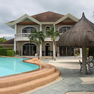 Linaw Resort