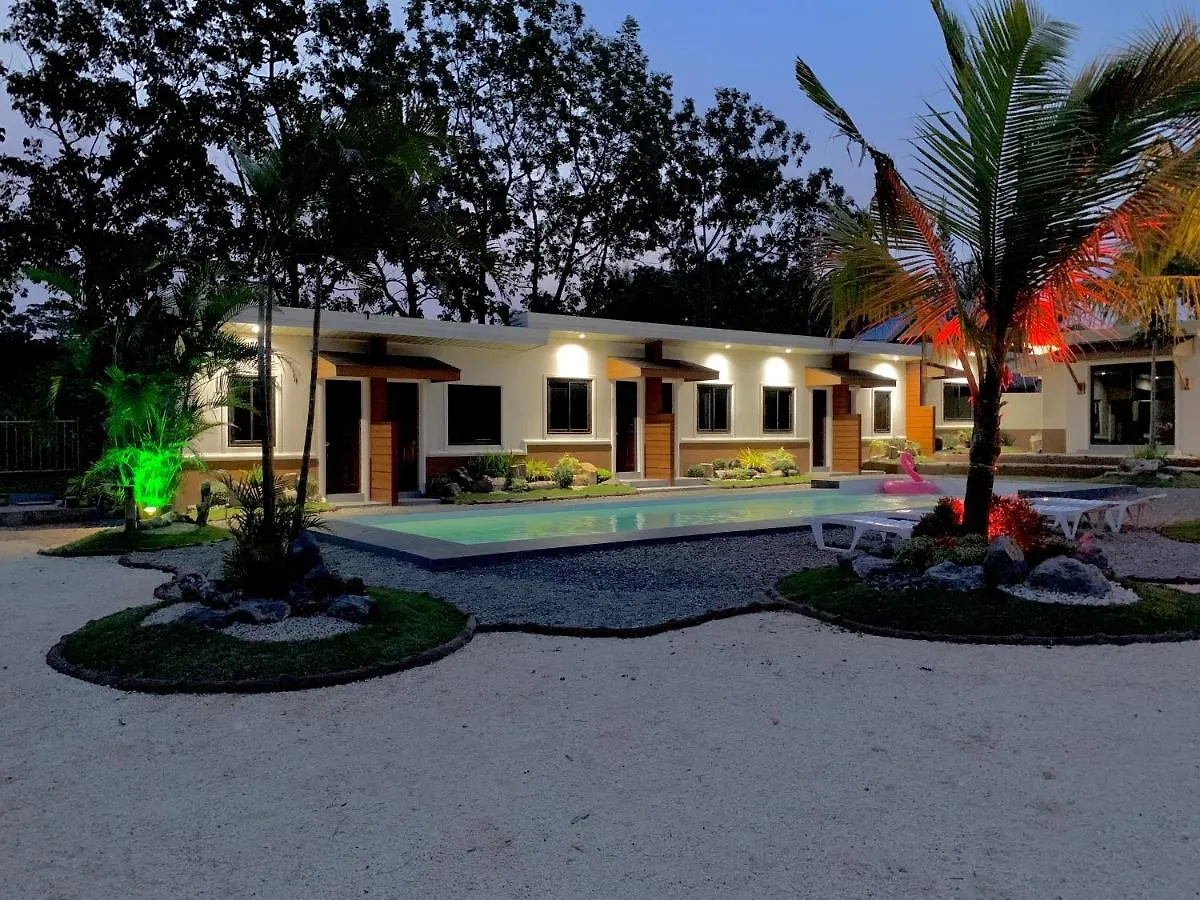 Villa Quirnita Totolan 0*,  Philippines